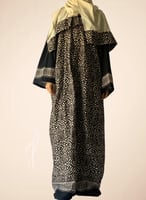 شرشف صلاة سستة طرحة اسودو بيج منقوش بني منفصلة.