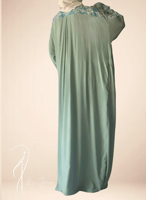 شرشف صلاة باتيك لف مفتوح تفني و الطرحة نفس لون الش...