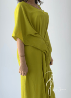 فستان حرير اخضر درابيه فري سايز يلبس بعدة طرق طوبي