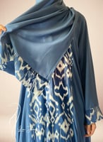 شرشف صلاة سستة ازرق منقوش