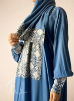 شرشف صلاة باتيك سستة ازرق منقوش