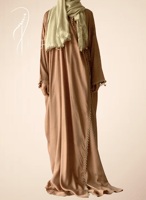 شرشف صلاة بيج على بني اويا لف طرحة متصلة بيج