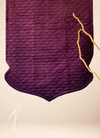 سجادة بنفسجي على احمر قطيفة