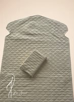 سجادة قطيفة اوف وايت