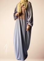 شرشف صلاة باتيك سستة موف انيق و الطرحة مثبتة .