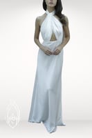 قميص نوم وروب ابيض حرير و دانتيل