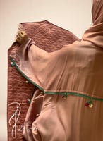 شرشف صلاة لف وردي باستيل مزين بالكروشبه الفاخر