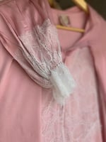 شرشف سستة قطن ستان دانتيل الطرحة مثبتة (حبة واحدة)