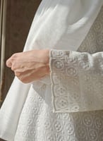 ثوب حج وعمرة أبيض قطن مطرز