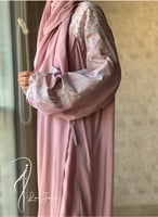 224010 شرشف صلاة رسم باتيك لف بصلي وردي و الطرحة م...