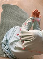 شرشف صلاة سستة تفني مزين بالكروشيه