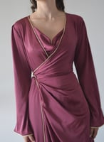 قميص نوم وروب عنابي حرير ستان