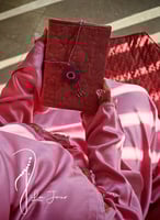 شرشف صلاة لف وردي مزين بالاويا الفاخر من لاجور