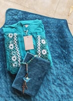 شرشف صلاة لف أزرق فيروزي مزين اويا يدوي اخضر و ابي...