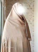 شرشف صلاة مربع مثل الملاية اللف بيج غامق