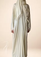 شرشف صلاة لف اوف وايت ستان مزين باويا و الطرحة مثب...