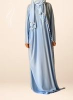 شرشف صلاة ازرق سماوي اويا ورد و الطرحة متصلة