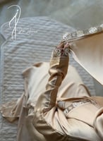 شرشف صلاة لف بيج ستان اويا و الطرحة مثبتة.