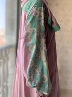 224012 شرشف صلاة رسم باتيك لف بصلي واخضر و الطرحة...