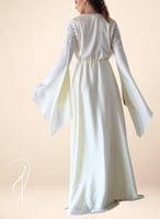 قميص نوم وروب اوف وايت حرير ستان