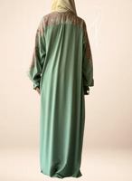 شرشف صلاة رسم باتيك لف اخضر ورسم موف و الطرحة مثبت...