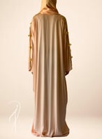 شرشف صلاة سحاب خربزي كروشيه يدوي و الطرحة مثبتة.