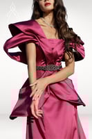 فستان سهرة ديب فوشيا باسك وفوليوم