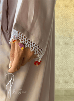 شرشف صلاة لف وردي على موف فاتح بالكروشيه و الورد ا...