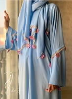 113006 شرشف صلاة سستة ازرق سماوي مزين بالكروشيه حل...