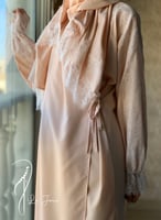 شرشف مرد خربزي دانتيل طرحة مثبتة.