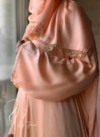 شرشف صلاة سحاب خربزي مزين بالكروشيه اليدوي و الطرح...