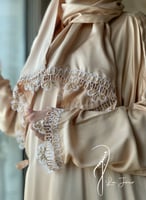 شرشف صلاة بيج ستان اويا لف ابيض مع بيج و الطرحة مث...