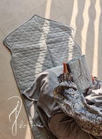 شرشف صلاة لف رسم باتيك رمادي من لاجور