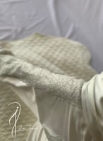 شرشف صلاة سستة ابيض ستان دانتيل رمادي