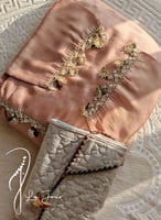 شرشف صلاة لف ستان بني فاتح بالورد الاويا