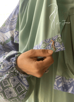 227002 شرشف صلاة رسم باتيك لف اخضر وازرق و الطرحة...