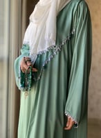 شرشف صلاة سستة أخضر مزين بالكروشيه و الورد الاويا