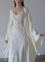 قميص نوم وروب اوف وايت حرير ستان