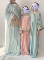 فستان كيمونو للأطفال مطرز