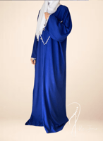 شرشف صلاة سستة أزرق غامق مزين بالكروشيه و الورد ال...