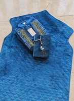 شرشف صلاة لف أزرق فيروزي مزين بأويا اليدوي فوشي