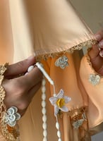 شرشف صلاة لف خربزي مزين بالكروشيه البيج و الاوف وا...