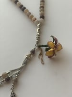 سبحة 33 عقيق برازيلي أزرق فيروزي مزينة بوردة أويا...