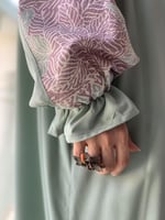 شرشف صلاة رسم باتيك لف اخضر ورسم موف و الطرحة مثبت...