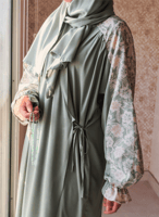 شرشف صلاة أخضر لف رسم باتيك ورد أخضر باستيل