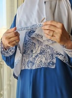 شرشف صلاة سستة رسم باتيك أزرق