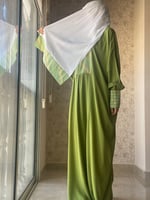 شرشف صلاة بسستة اخضر مع نقشة