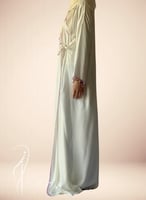 شرشف صلاة لف أبيض بالكروشبه و الورد الاويا الفاخر