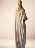 شرشف صلاة بيج مع دانتيل أبيض