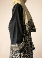 شرشف صلاة سستة طرحة اسودو بيج منقوش بني منفصلة.